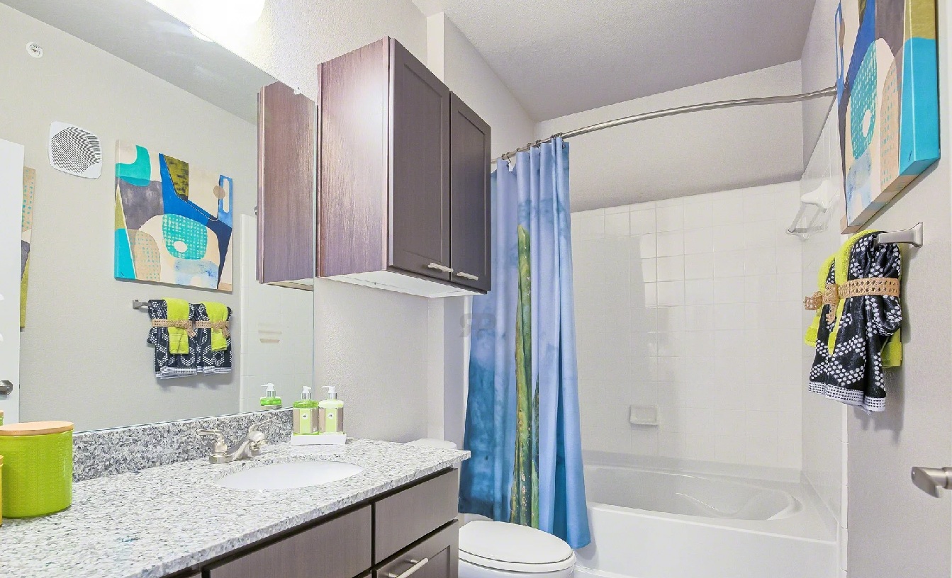 Creekside at Kenny's Fort — Open-Concept Living Area